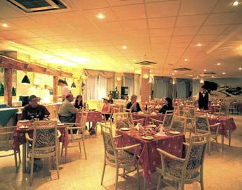 Metropole Hotel Qawra Ngoại thất bức ảnh